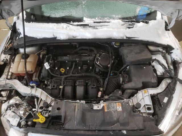 Photo 11 from auction – 2016 FORD FOCUS SE with VIN 1FADP3K28GL277880