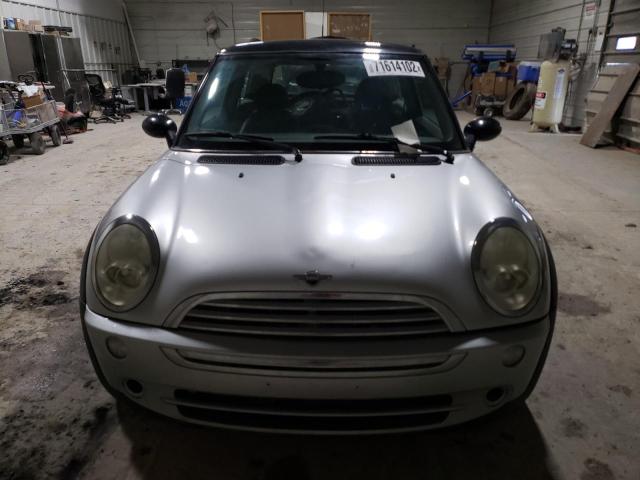 Photo 5 from auction – 2006 MINI COOPER with VIN WMWRC33506TK65206