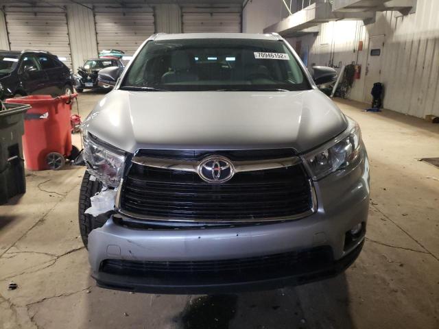 Photo 5 from auction – 2016 TOYOTA HIGHLANDER with VIN 5TDJKRFHXGS331353