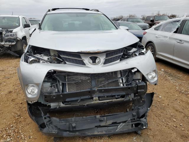 Photo 5 from auction – 2015 TOYOTA RAV4 XLE with VIN JTMRFREVXFD118833