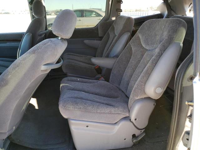 Photo 11 from auction – 2000 CHRYSLER TOWN & COU with VIN 1C4GP44G6YB628430
