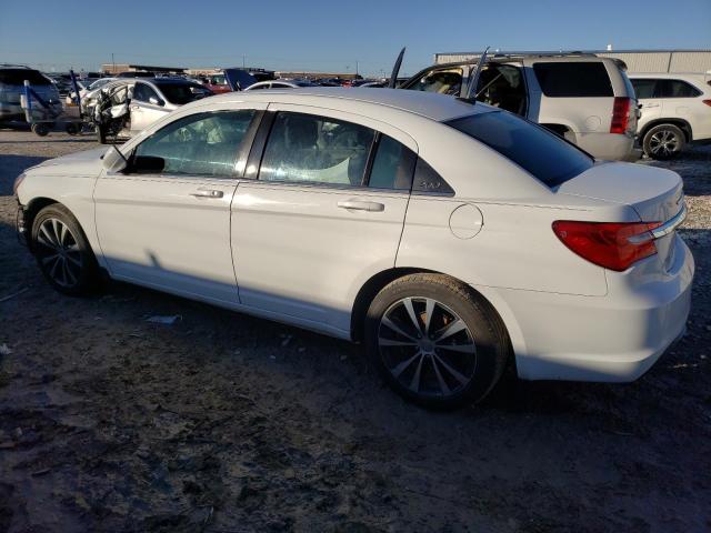 Photo 2 from auction – 2014 CHRYSLER 200 TOURIN with VIN 1C3CCBBB1EN107460