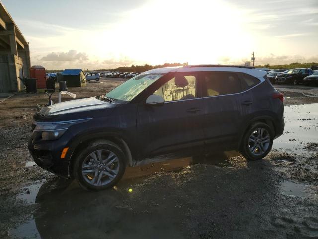 KIA SELTOS S 2021 with VIN KNDEU2AA9M7045965 - Photo from auction