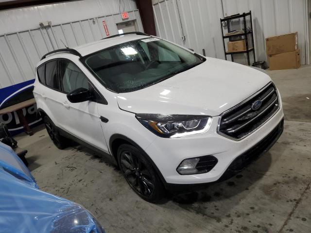Photo 4 from auction – 2019 FORD ESCAPE SE with VIN 1FMCU0GD0KUB29681