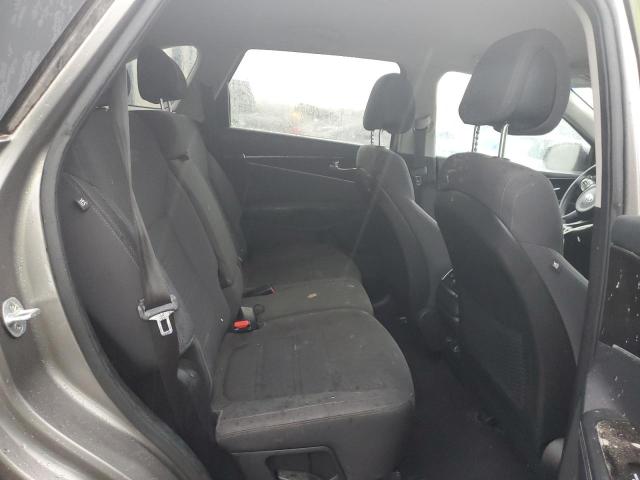 Photo 11 from auction – 2016 KIA SORENTO LX with VIN 5XYPG4A56GG036484