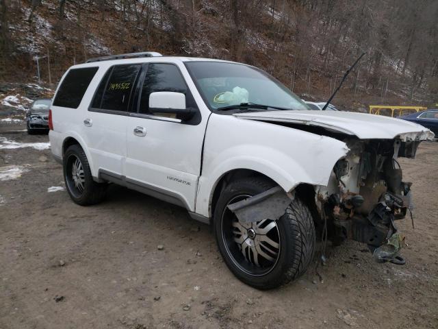 Photo 4 from auction – 2004 LINCOLN NAVIGATOR with VIN 5LMFU28R84LJ00230