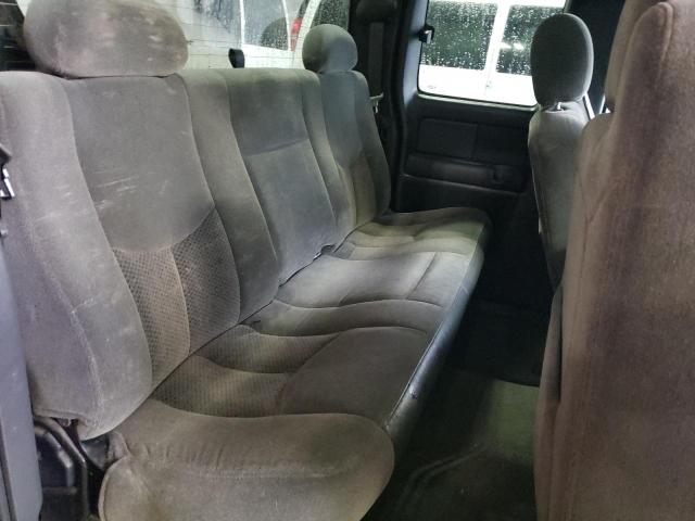 Photo 10 from auction – 2004 CHEVROLET SILVERADO with VIN 2GCEK19T041273940