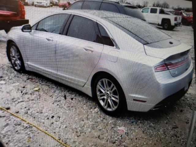 Photo 2 from auction – 2015 LINCOLN MKZ with VIN 3LN6L2GK0FR604656