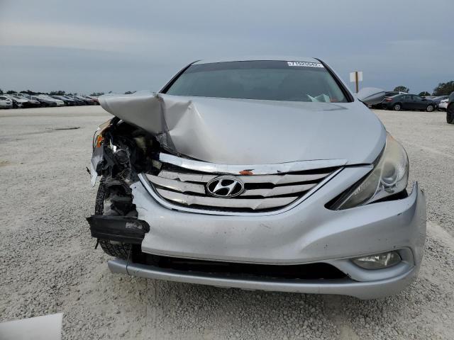 Photo 5 from auction – 2013 HYUNDAI SONATA SE with VIN 5NPEC4AB1DH661775