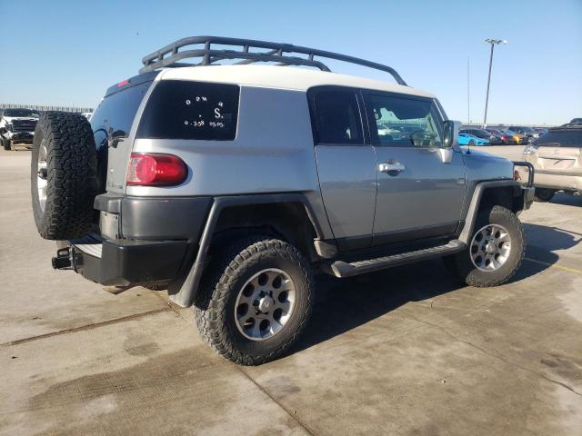 Photo 3 from auction – 2011 TOYOTA FJ CRUISER with VIN JTEBU4BF9BK113163