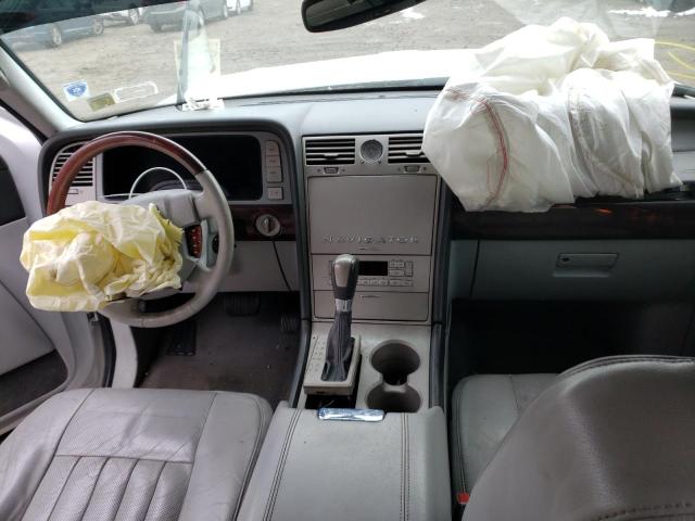 Photo 8 from auction – 2004 LINCOLN NAVIGATOR with VIN 5LMFU28R84LJ00230