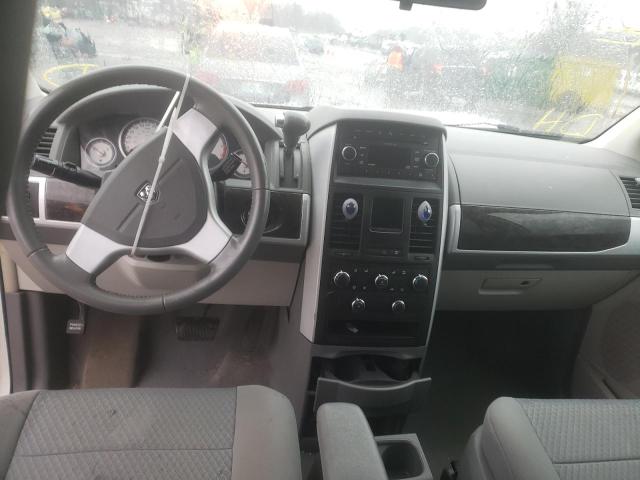Photo 8 from auction – 2010 DODGE GRAND CARA with VIN 2D4RN5DX1AR124754
