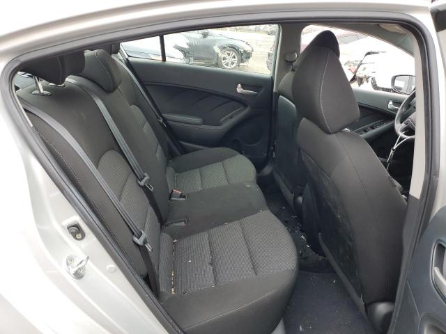 Photo 10 from auction – 2017 KIA FORTE LX with VIN 3KPFK4A77HE083744