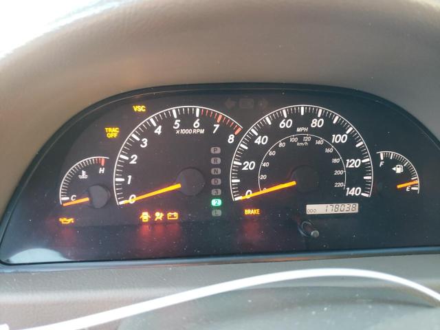 Photo 9 from auction – 2005 TOYOTA CAMRY LE with VIN 4T1BF30K05U093818