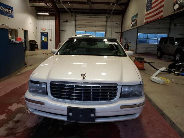Photo 5 from auction – 1999 CADILLAC DEVILLE DE with VIN 1G6KE54Y7XU703687