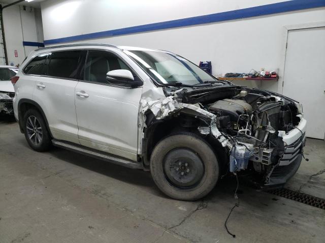 Photo 4 from auction – 2017 TOYOTA HIGHLANDER with VIN 5TDJZRFH4HS406660
