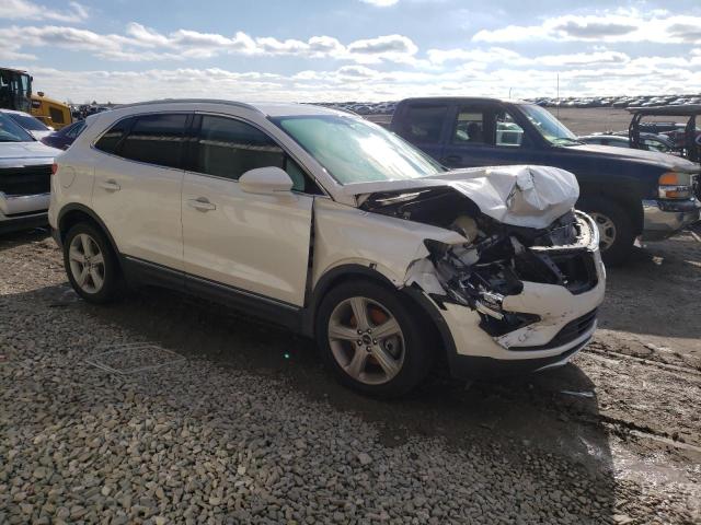 Photo 4 from auction – 2017 LINCOLN MKC PREMIE with VIN 5LMCJ1C91HUL32603