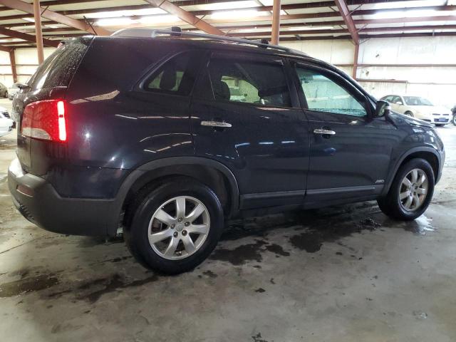 Photo 3 from auction – 2013 KIA SORENTO LX with VIN 5XYKTDA27DG360177