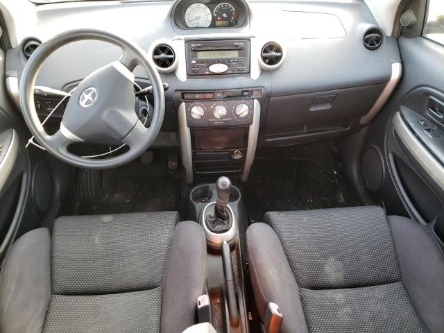 Photo 8 from auction – 2005 TOYOTA SCION XA with VIN JTKKT604850082856