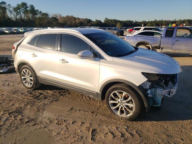 Photo 4 from auction – 2016 LINCOLN MKC SELECT with VIN 5LMCJ2D93GUJ15136