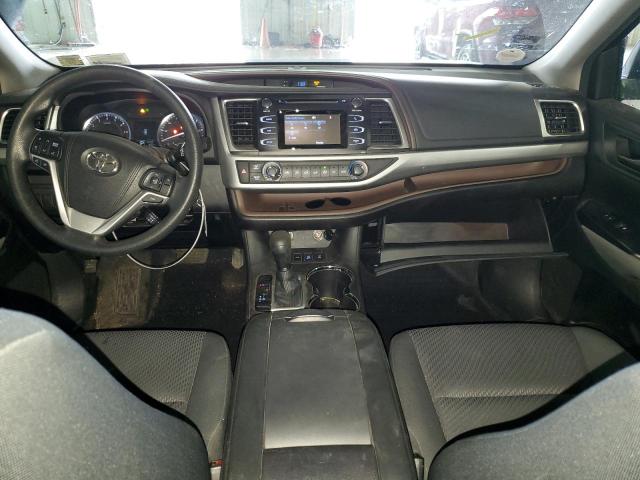 Photo 8 from auction – 2016 TOYOTA HIGHLANDER with VIN 5TDBKRFH9GS229434