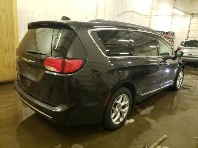 Photo 3 from auction – 2017 CHRYSLER PACIFICA T with VIN 2C4RC1BG1HR762656