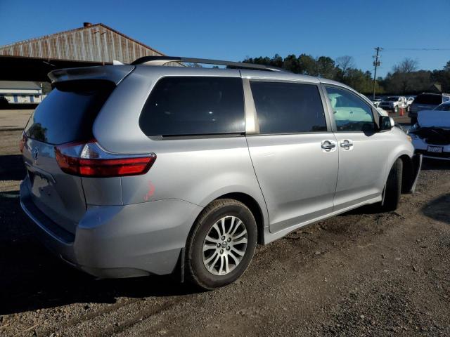 Photo 3 from auction – 2018 TOYOTA SIENNA XLE with VIN 5TDYZ3DC2JS929281