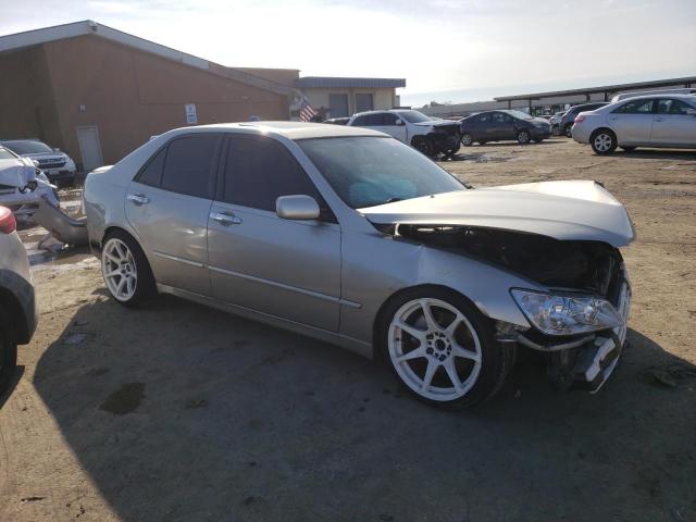 Photo 4 from auction – 2002 LEXUS IS 300 with VIN JTHBD192320043787