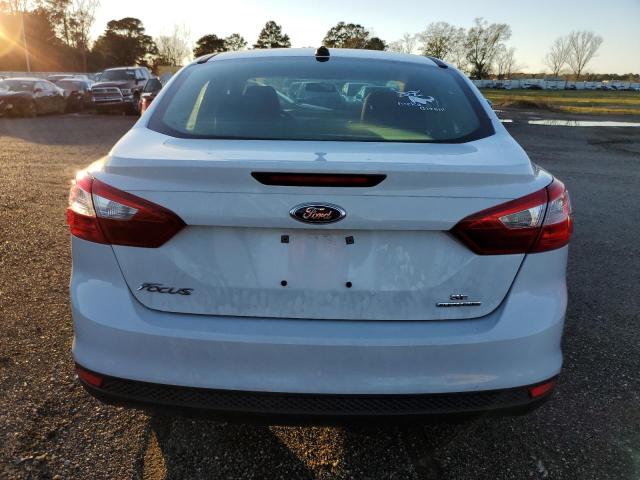 Photo 6 from auction – 2014 FORD FOCUS SE with VIN 1FADP3F28EL174465