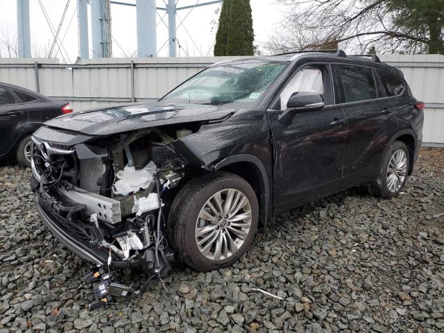 TOYOTA HIGHLANDER 2022 with VIN 5TDFZRBH0NS202011 - Photo from auction