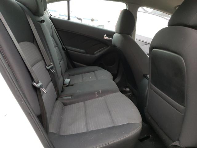 Photo 10 from auction – 2017 KIA FORTE LX with VIN 3KPFL4A79HE010372
