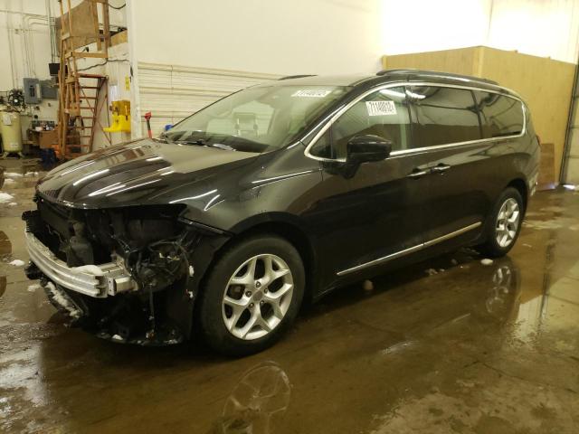CHRYSLER PACIFICA T 2017 with VIN 2C4RC1BG1HR762656 - Photo from auction
