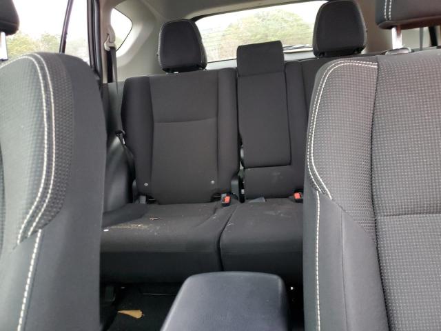 Photo 10 from auction – 2017 TOYOTA RAV4 XLE with VIN JTMRFREV2HD206682