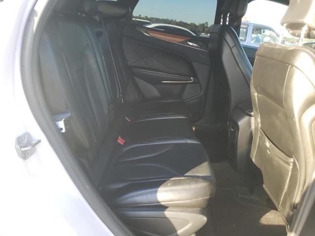 Photo 11 from auction – 2016 LINCOLN MKC SELECT with VIN 5LMCJ2D93GUJ15136