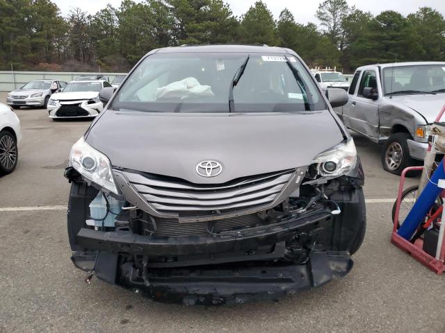 Photo 5 from auction – 2016 TOYOTA SIENNA XLE with VIN 5TDDK3DC4GS134700