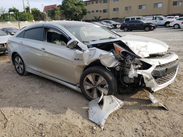 Photo 4 from auction – 2011 HYUNDAI SONATA HYB with VIN KMHEC4A44BA018404