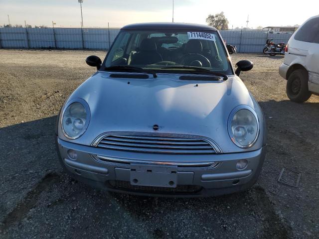 Photo 5 from auction – 2004 MINI COOPER with VIN WMWRC33484TC53716