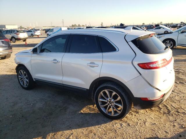 Photo 2 from auction – 2016 LINCOLN MKC SELECT with VIN 5LMCJ2D93GUJ15136