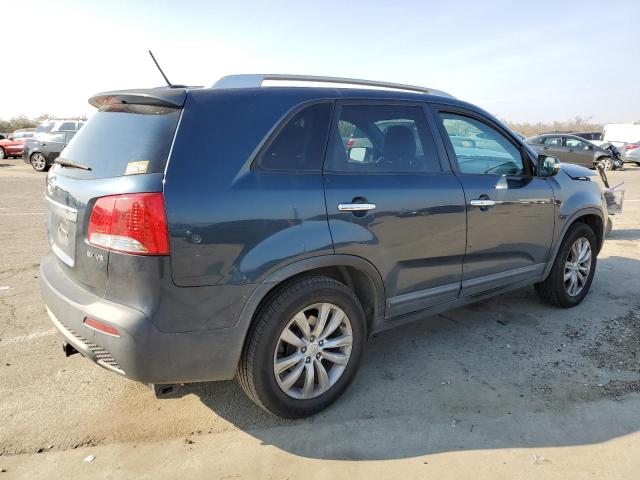 Photo 3 from auction – 2011 KIA SORENTO EX with VIN 5XYKU4A20BG038586