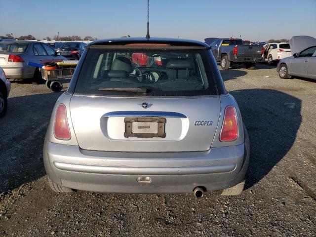 Photo 6 from auction – 2004 MINI COOPER with VIN WMWRC33484TC53716