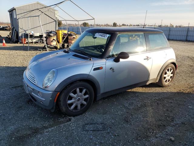 MINI COOPER 2004 with VIN WMWRC33484TC53716 - Photo from auction