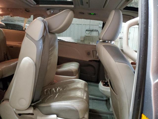 Photo 11 from auction – 2011 TOYOTA SIENNA XLE with VIN 5TDDK3DC5BS027275