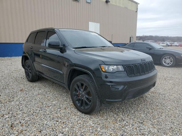 JEEP GRAND CHER 2018 with VIN 1C4RJFAG3JC315474 - Photo from auction