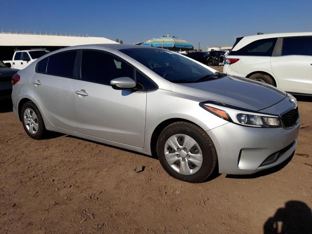 Photo 1 from auction – 2017 KIA FORTE LX with VIN 3KPFK4A74HE156035