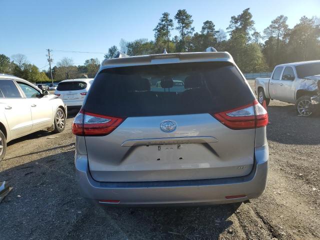 Photo 6 from auction – 2018 TOYOTA SIENNA XLE with VIN 5TDYZ3DC2JS929281