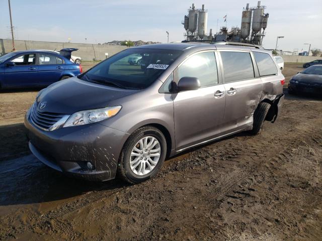 TOYOTA SIENNA XLE 2015 with VIN 5TDYK3DC7FS646239 - Photo from auction