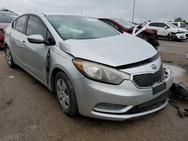 Photo 4 from auction – 2015 KIA FORTE LX with VIN KNAFX4A60F5288823