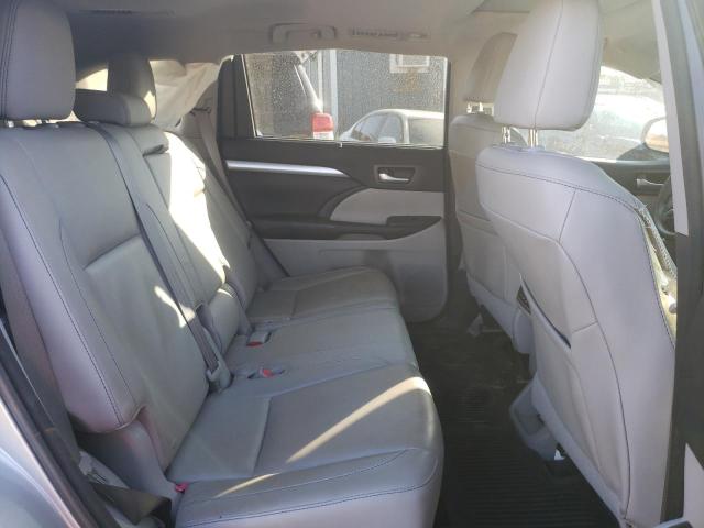Photo 11 from auction – 2016 TOYOTA HIGHLANDER with VIN 5TDKKRFH4GS126129