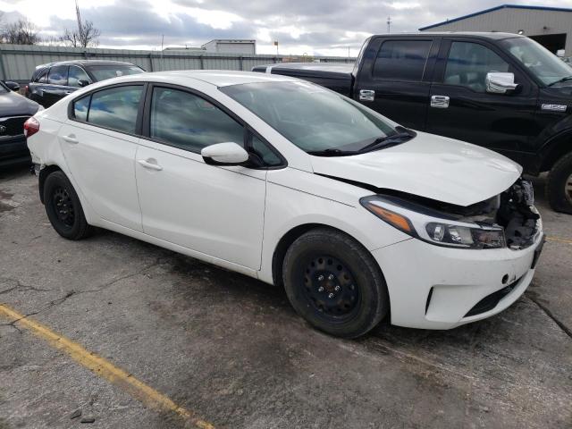 Photo 4 from auction – 2018 KIA FORTE LX with VIN 3KPFK4A71JE211661