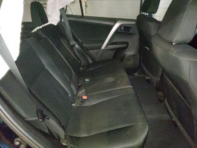 Photo 11 from auction – 2017 TOYOTA RAV4 LE with VIN 2T3BFREV5HW564539